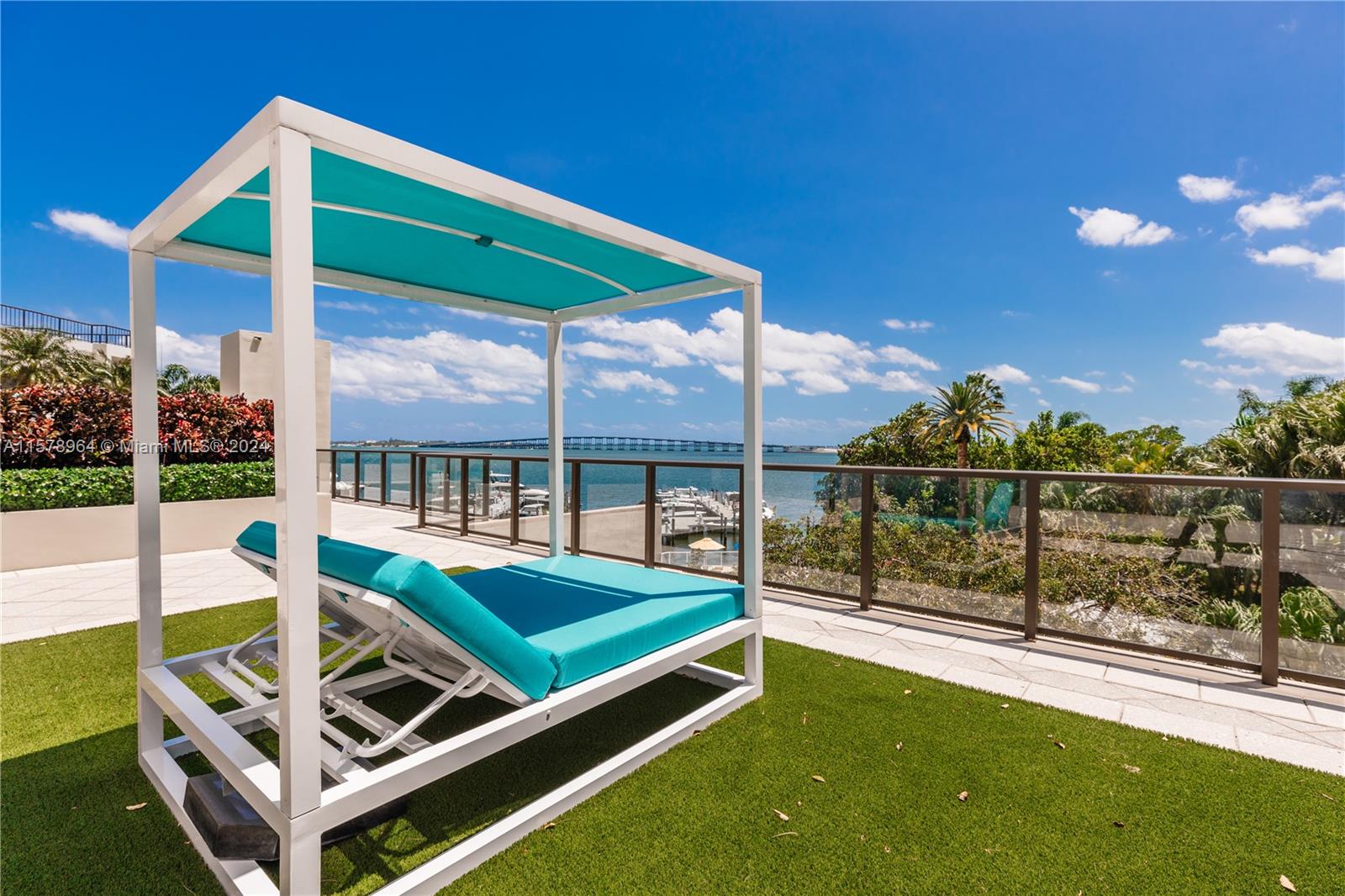 VILLA REGINA CONDO - Residential