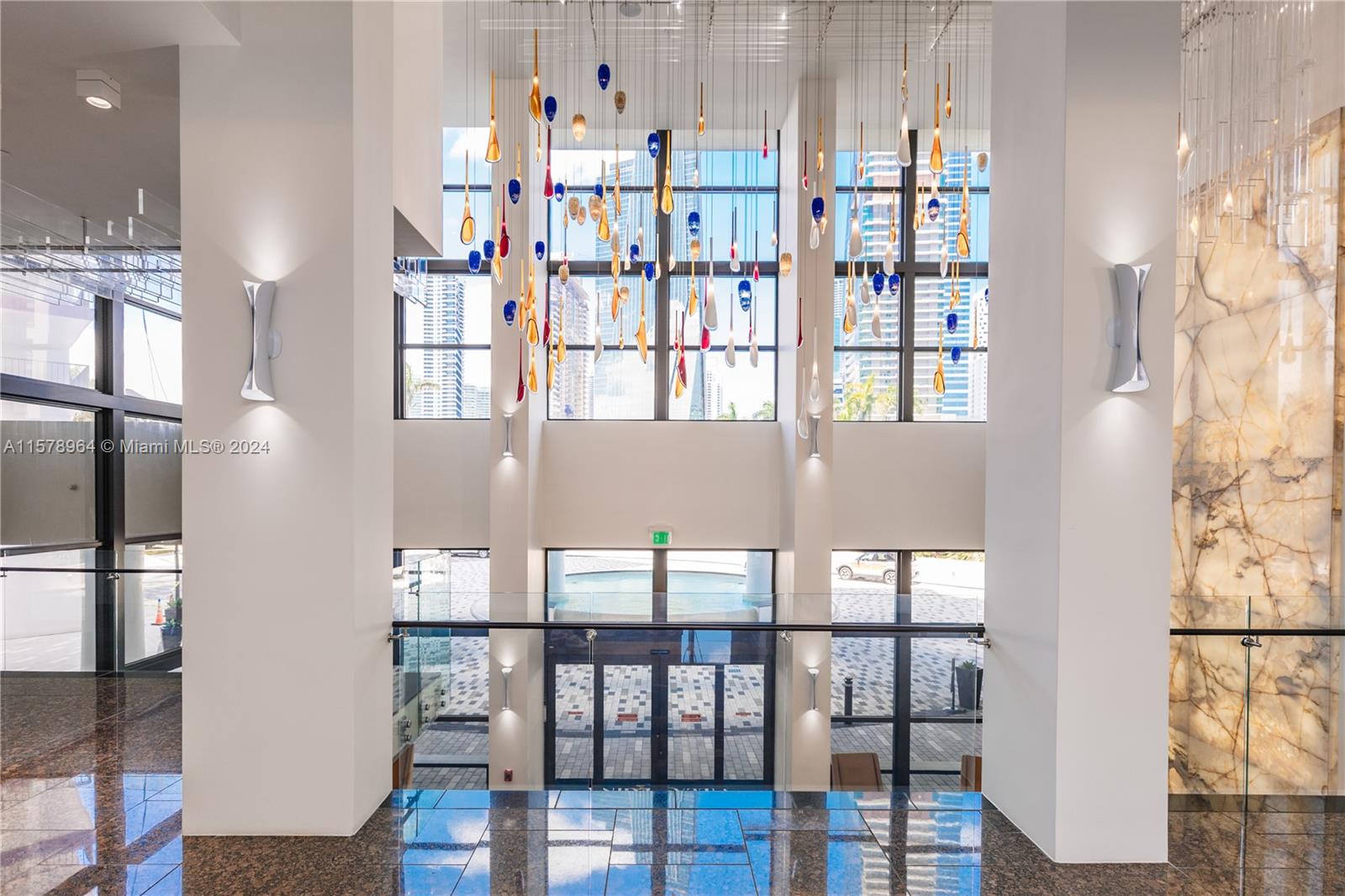 VILLA REGINA CONDO - Residential