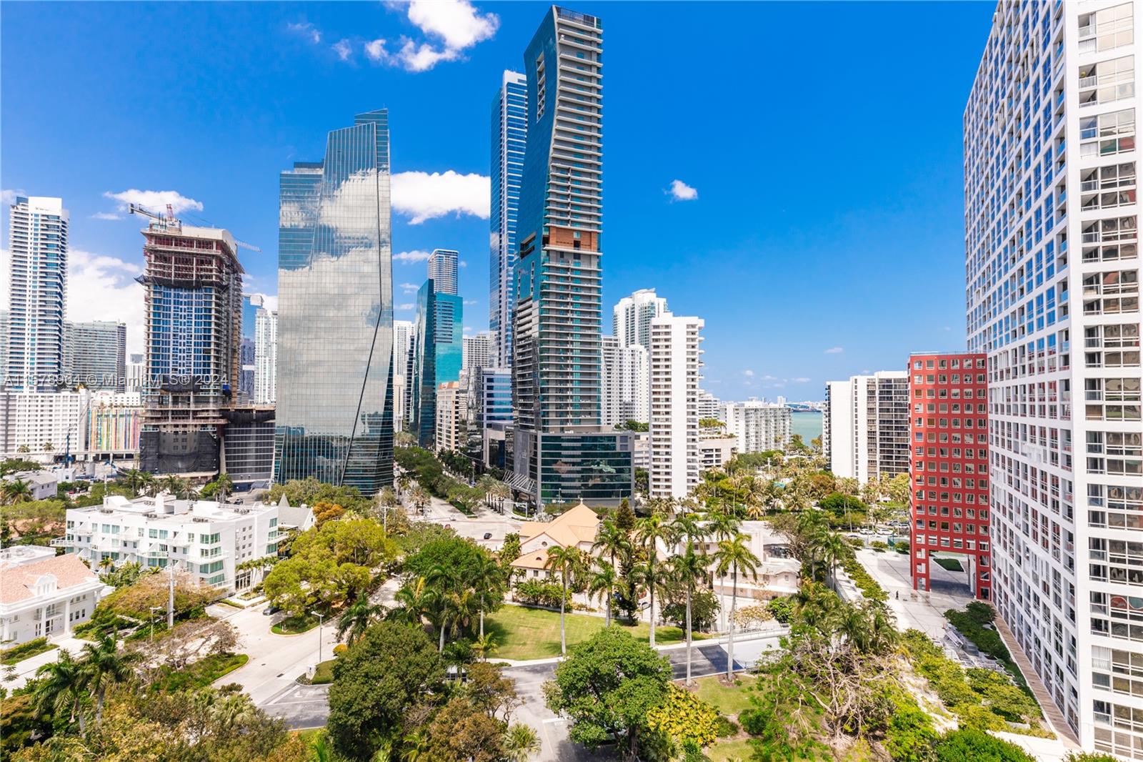 VILLA REGINA CONDO - Residential