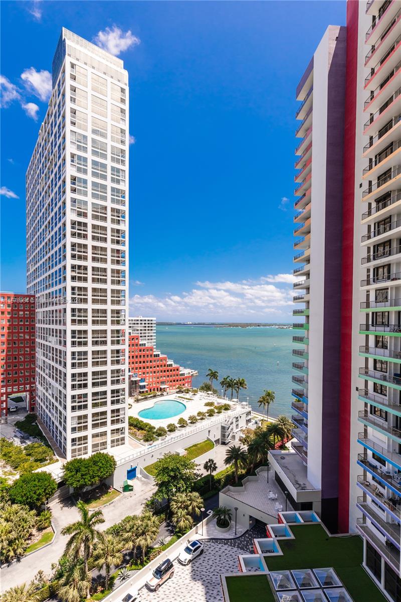 VILLA REGINA CONDO - Residential