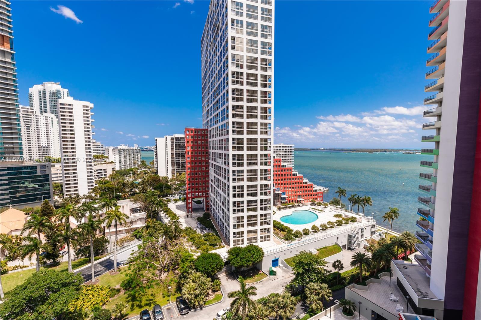 VILLA REGINA CONDO - Residential