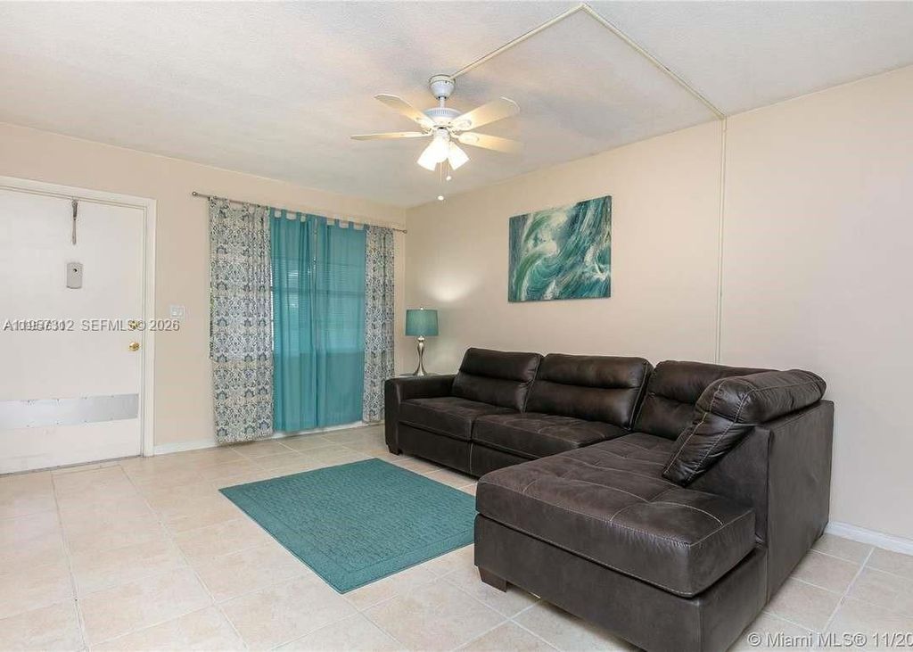 Photo of 581 Blue Heron Dr #107-B, Hallandale Beach, FL 33009 (MLS # A11957312)