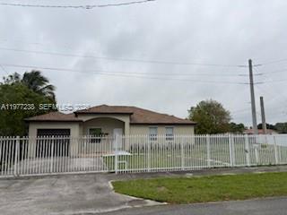 CORAL REEF CENTER REP - Residential Lease