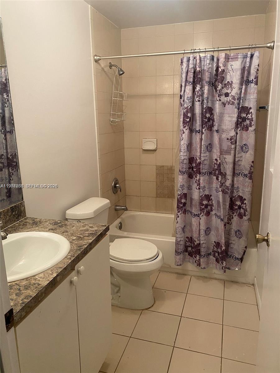 CORAL REEF CENTER REP - Residential Lease