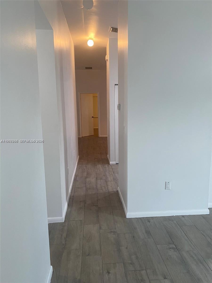 CORAL REEF CENTER REP - Residential Lease