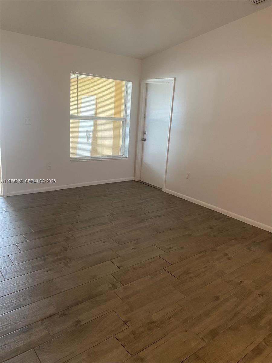 CORAL REEF CENTER REP - Residential Lease