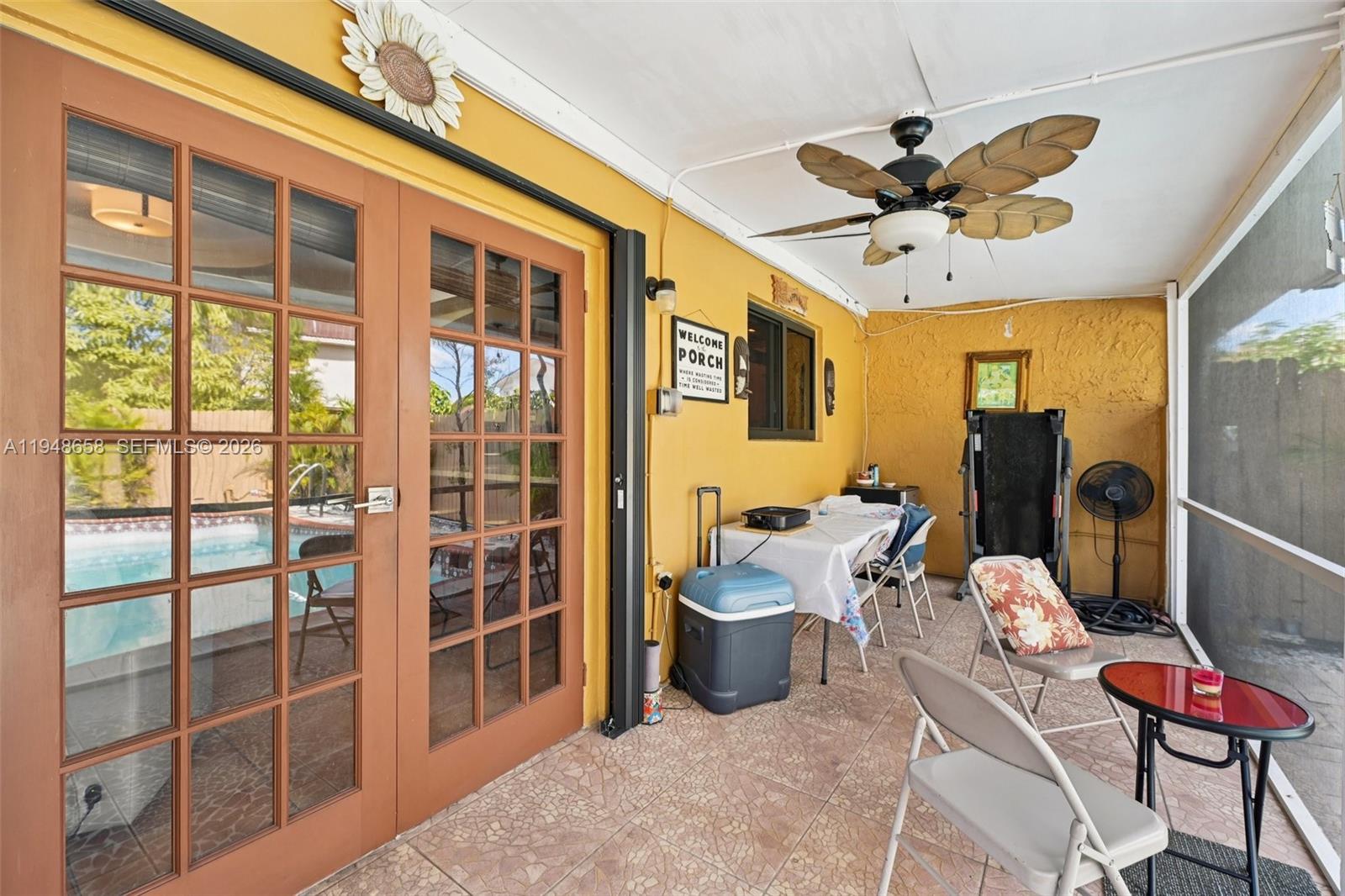 LAS PALMAS CONDO 2/7 - Residential