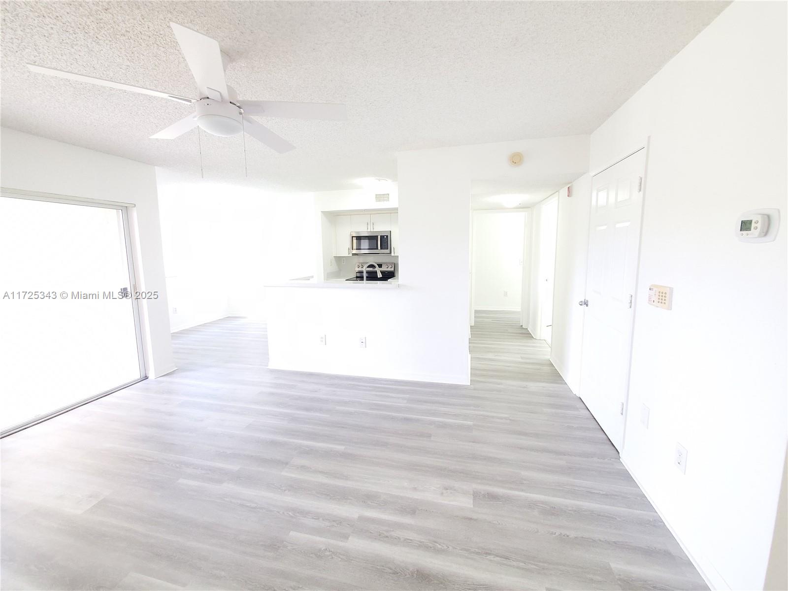 ROYAL GRAND CONDO - Residential