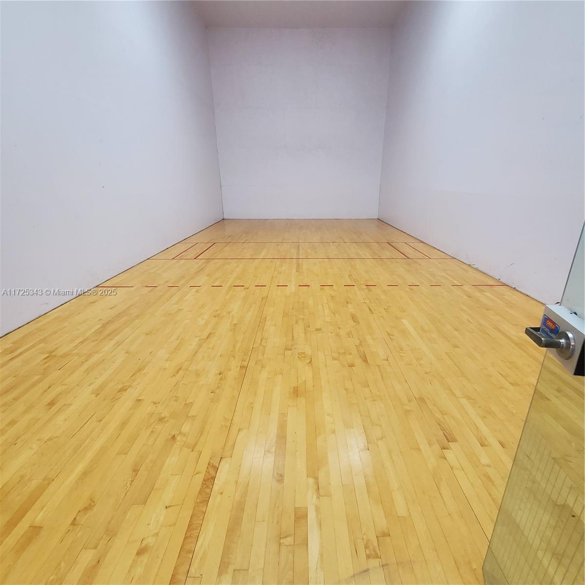 ROYAL GRAND CONDO - Residential