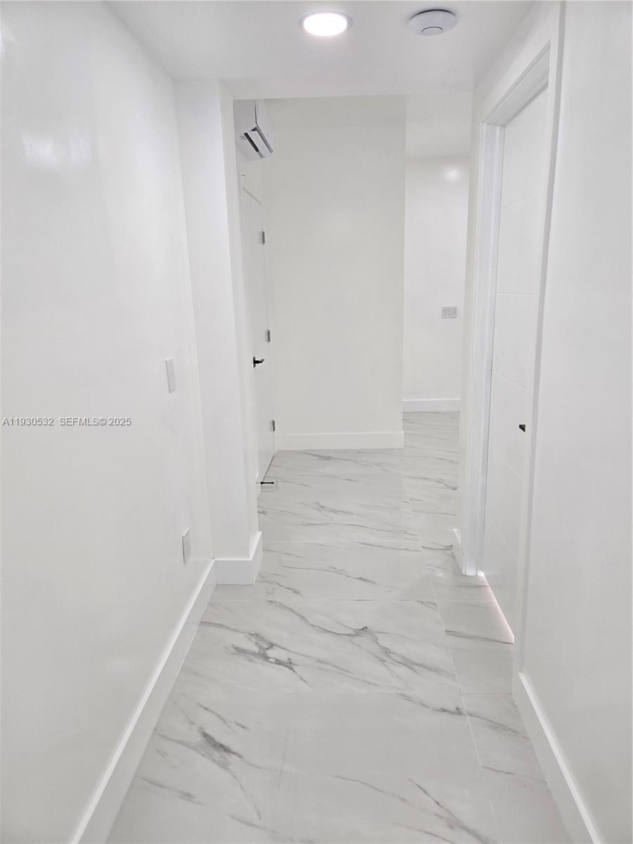 POINCIANNA MANOR SEC 4 - Residential Lease