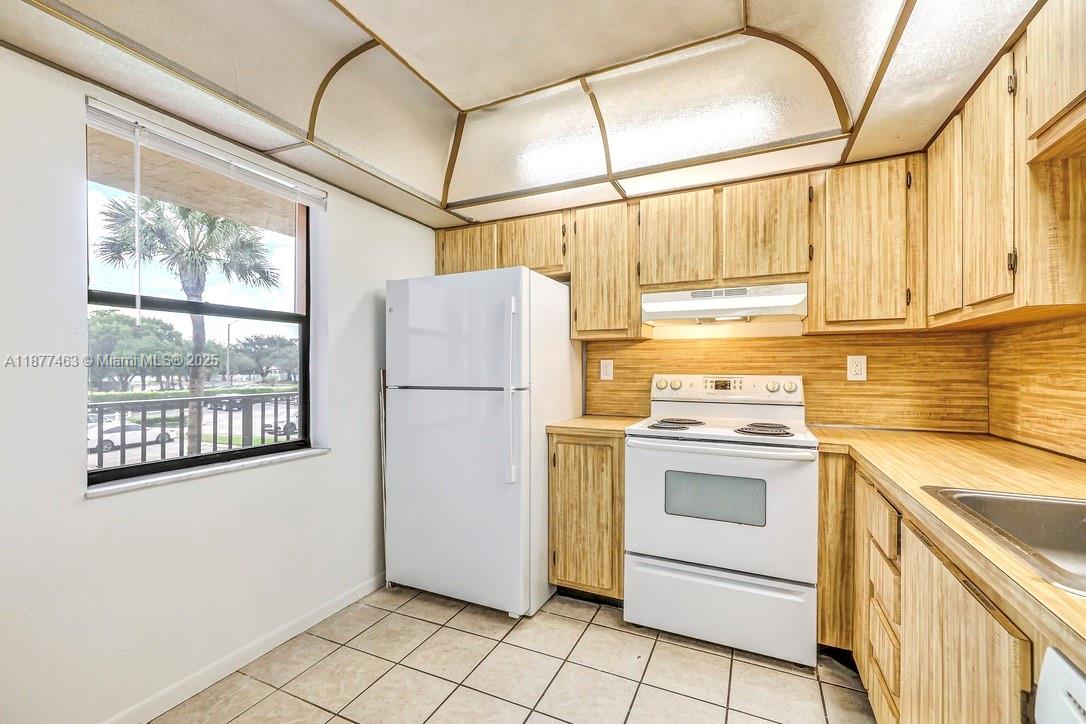 CONCORD VILLAGE CONDOMINI - Residential