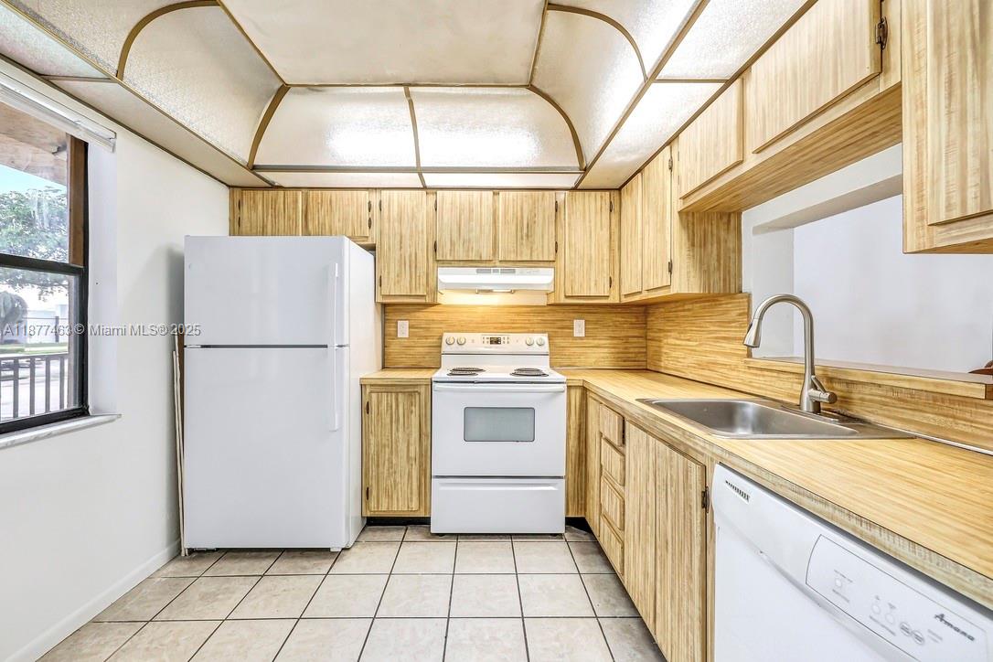 CONCORD VILLAGE CONDOMINI - Residential