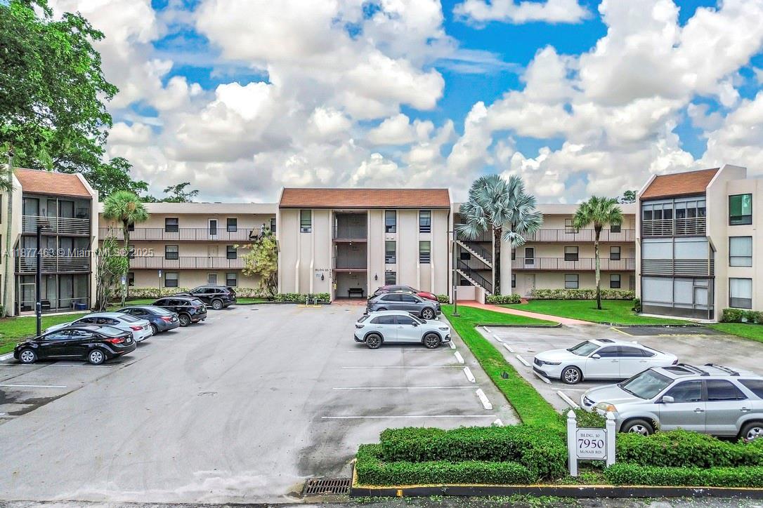 CONCORD VILLAGE CONDOMINI - Residential