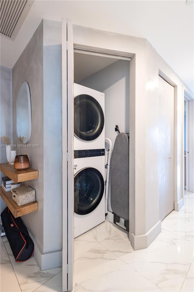 1300 S MIAMI AVENUE CONDO - Residential