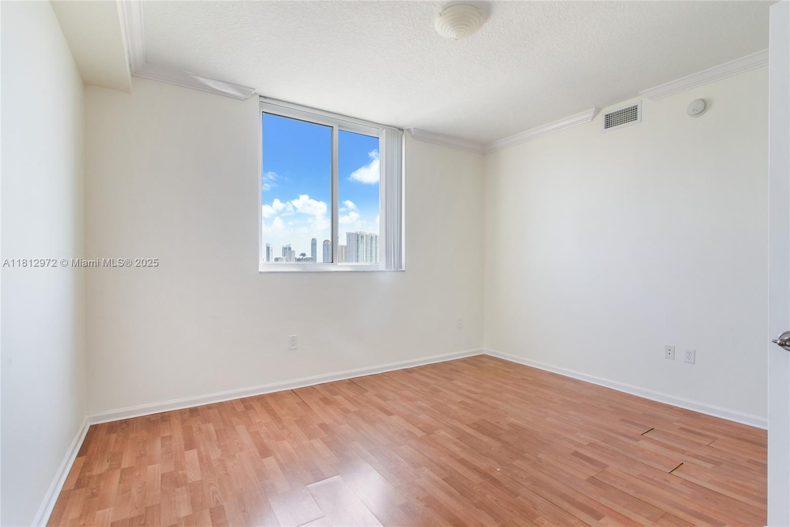 VENTURE AT AVENTURA EAST - Residential