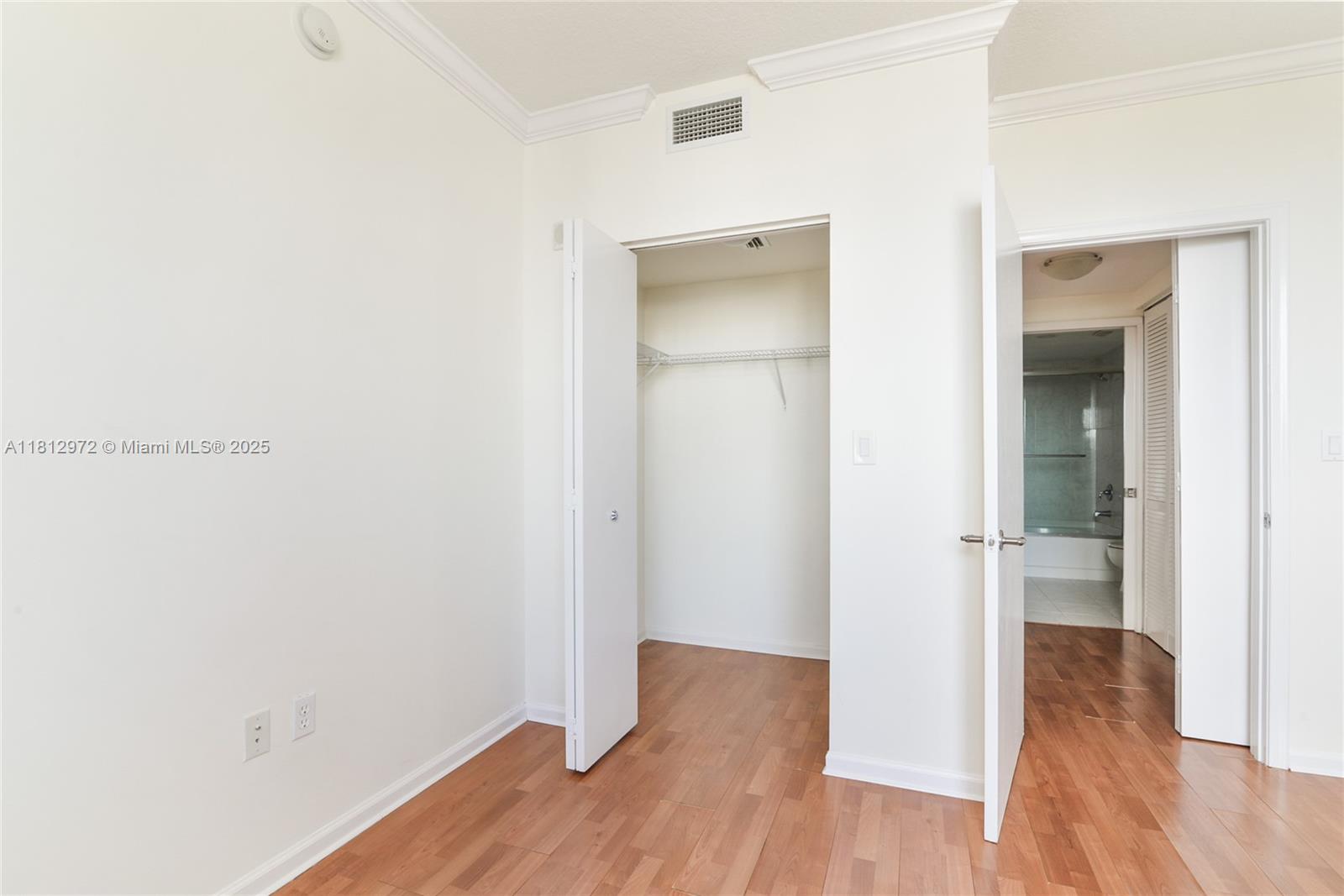 VENTURE AT AVENTURA EAST - Residential