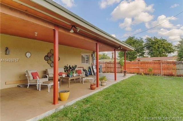 PALM SPRINGS NORTH SEC G - Residential Lease