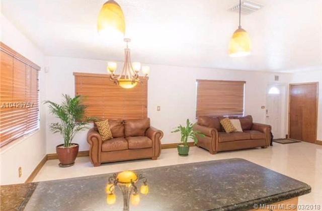 PALM SPRINGS NORTH SEC G - Residential Lease