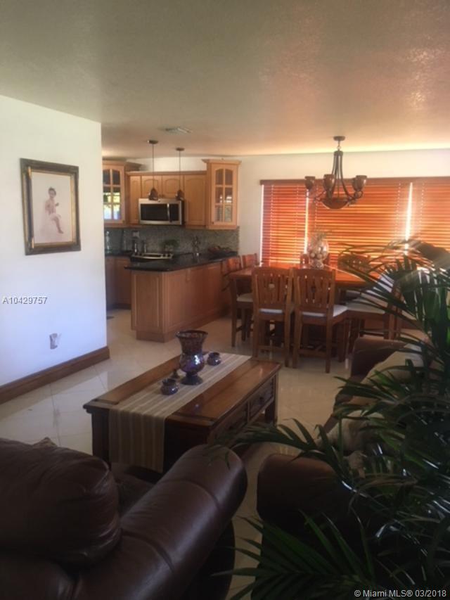 PALM SPRINGS NORTH SEC G - Residential Lease