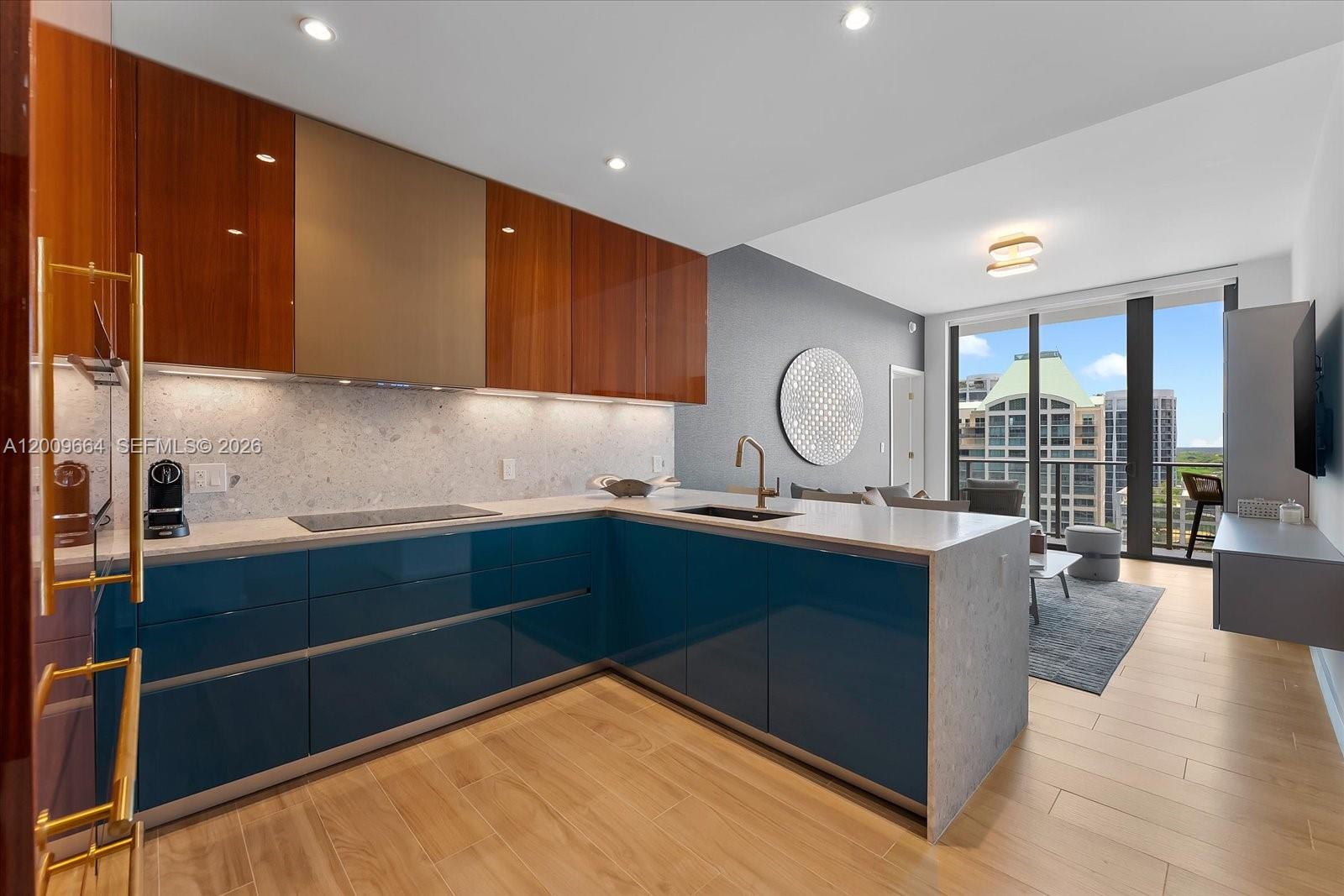 2678 Tigertail Ave 1703