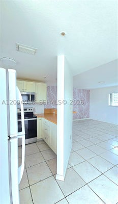 328 NW 12TH AVE APT 11, MIAMI, FL 33128 - Image 2c64d48ed13f7f7101ac5fe6cd3250c6/65049045