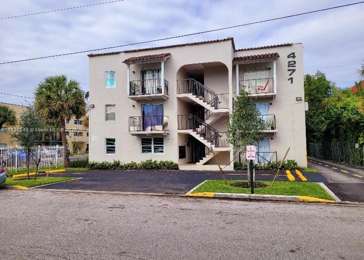 The property located at 4271 NW South Tamiami Canal, in the heart of Miami, right next to the Miami International Airport, The Health districts, Brickell and Miami freedom Park stadium (New stadium inter Miami) multiple transit systems, and offers easy access to public transportation, expressways, and major highways, creating high demand for both tenants and landlords.
The property features:
- 24 separate units, 9units 2 bed and 1 bath (approx 750 sq.ft.), and 15units 1Bed 1 bath which are larger (approx. 580sqf)
- Separate electric meters for each unit.
- 100% of the units have been renovated.
- A parking space for each unit. Plus visitor parking