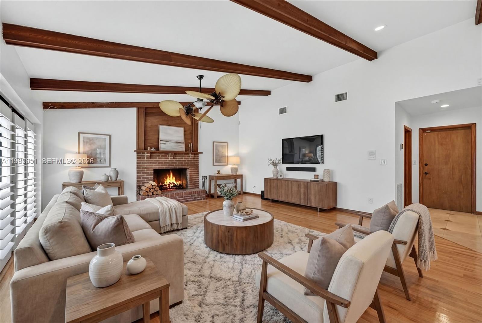 CLINTON GROVE ESTS - Residential