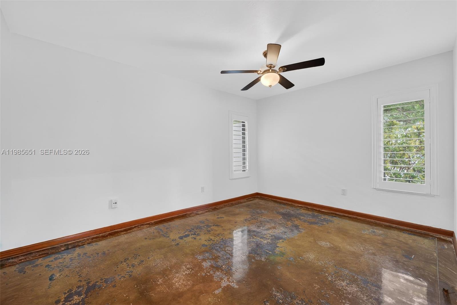 CLINTON GROVE ESTS - Residential