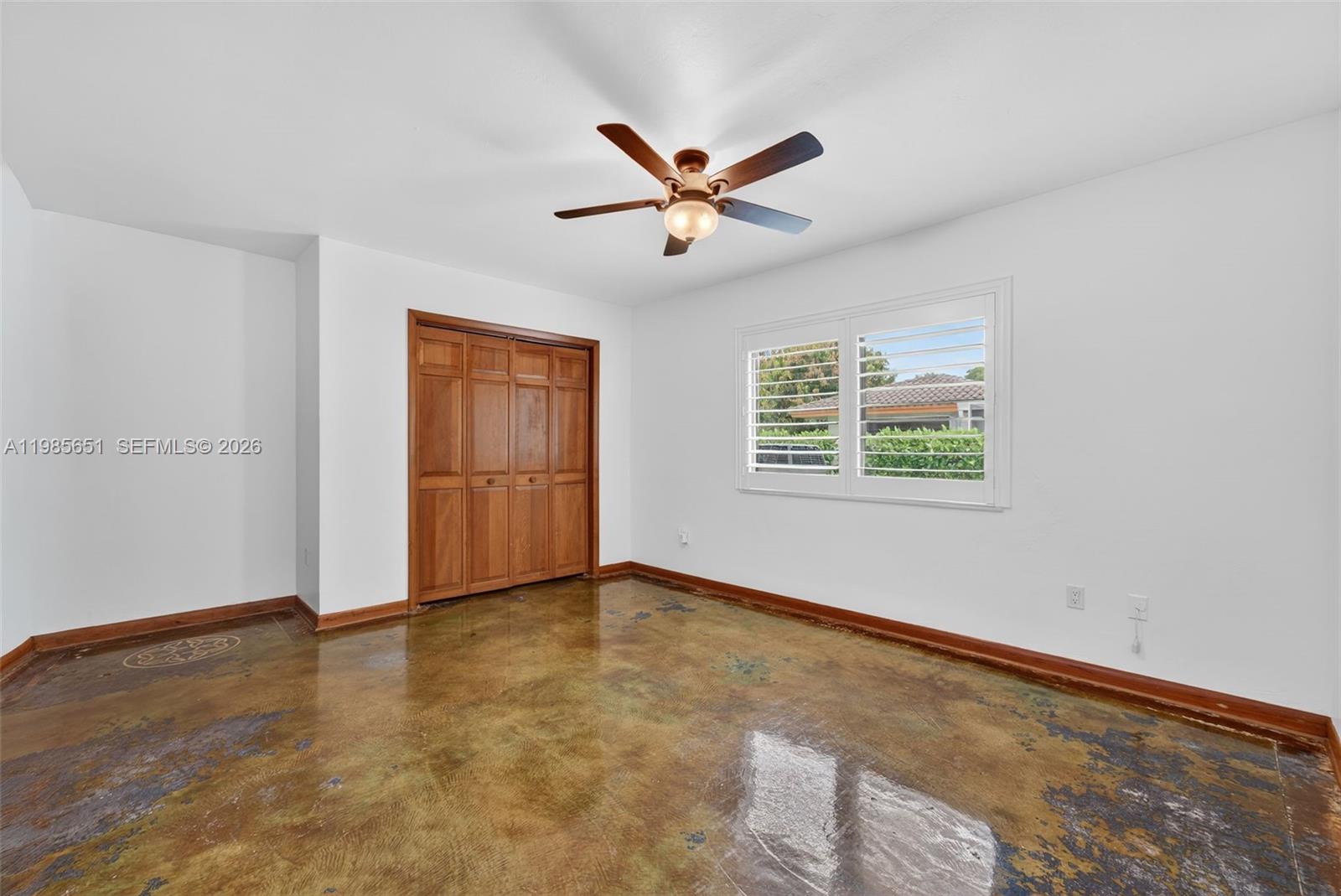 CLINTON GROVE ESTS - Residential