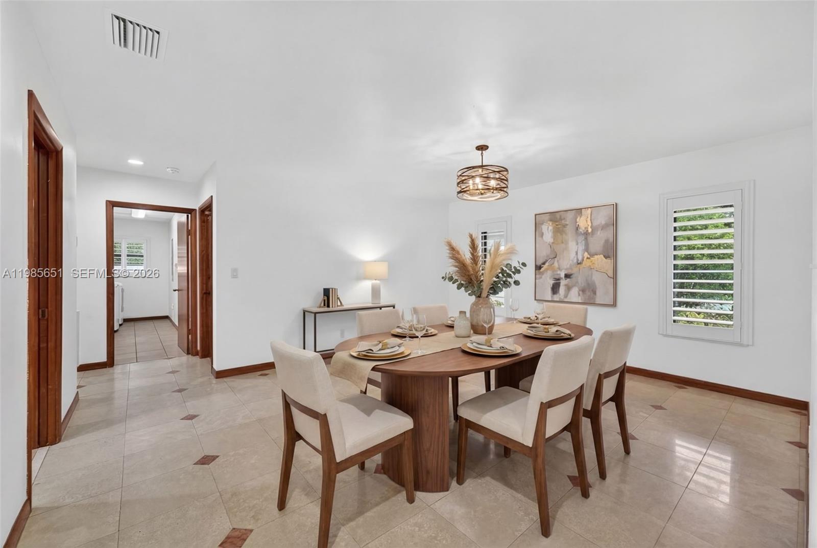 CLINTON GROVE ESTS - Residential