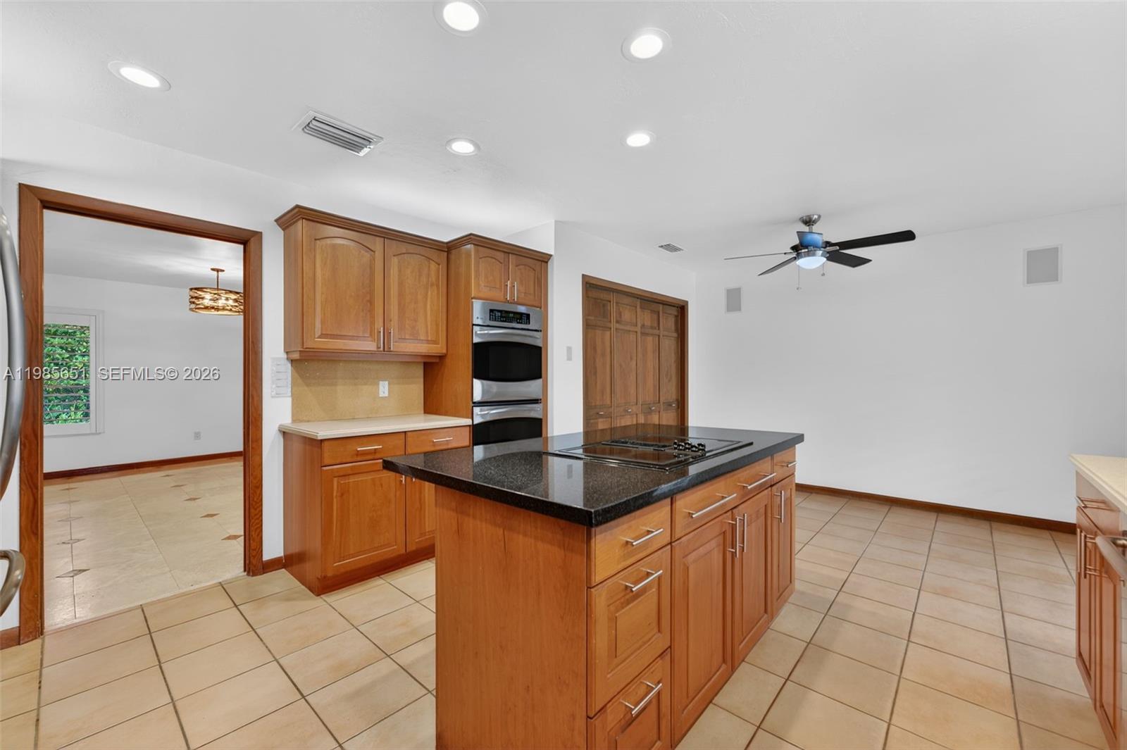 CLINTON GROVE ESTS - Residential