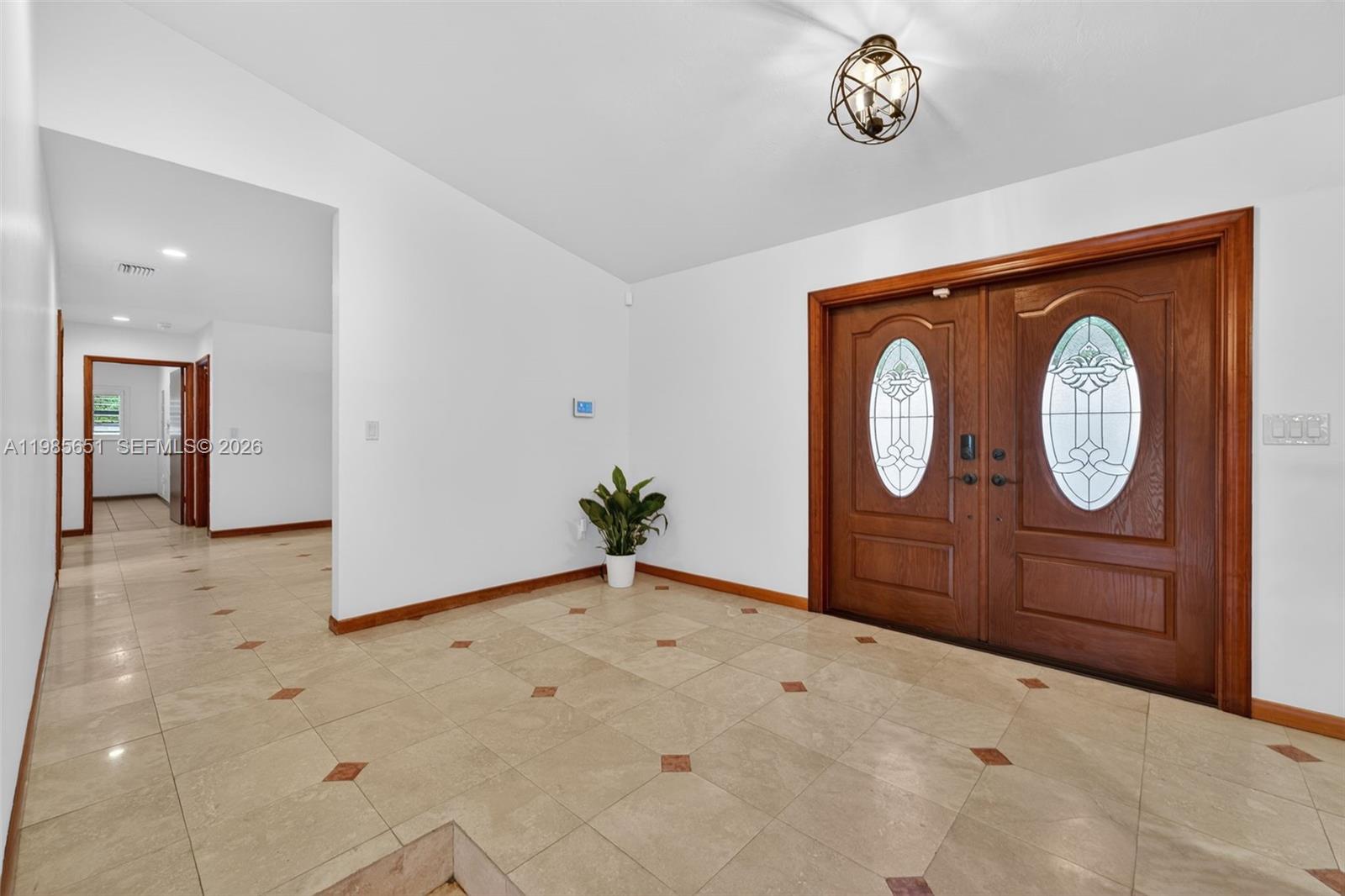 CLINTON GROVE ESTS - Residential