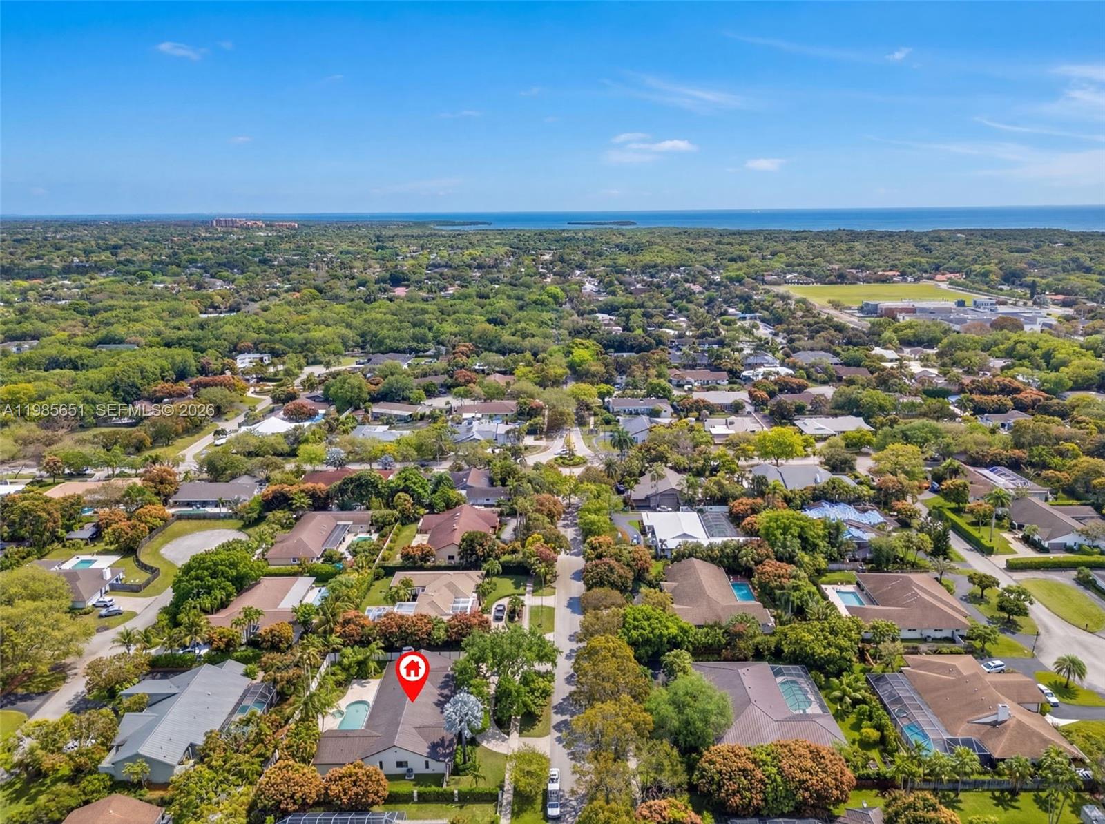 CLINTON GROVE ESTS - Residential