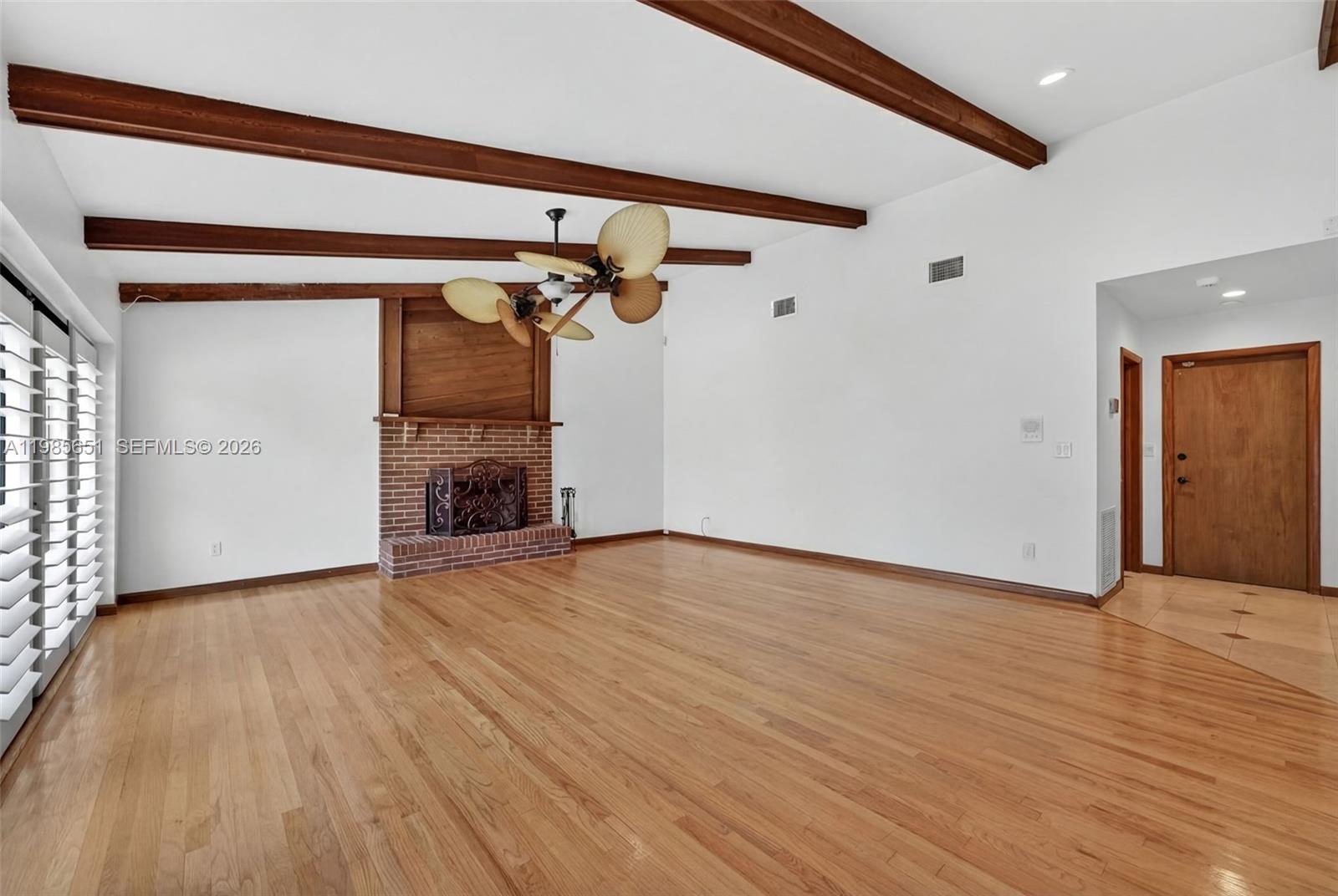 CLINTON GROVE ESTS - Residential