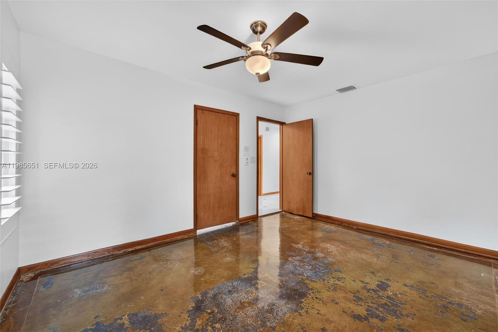 CLINTON GROVE ESTS - Residential