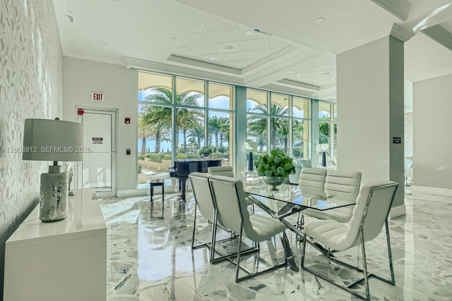 WAVE CONDO - Residential