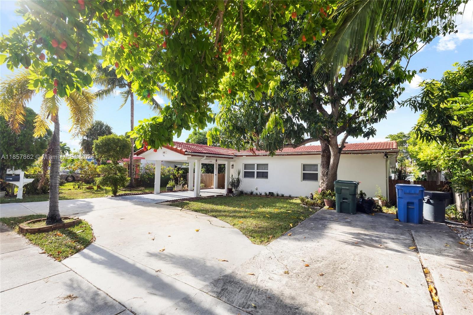 COLLIER ESTATES 3RD ADD - Residential