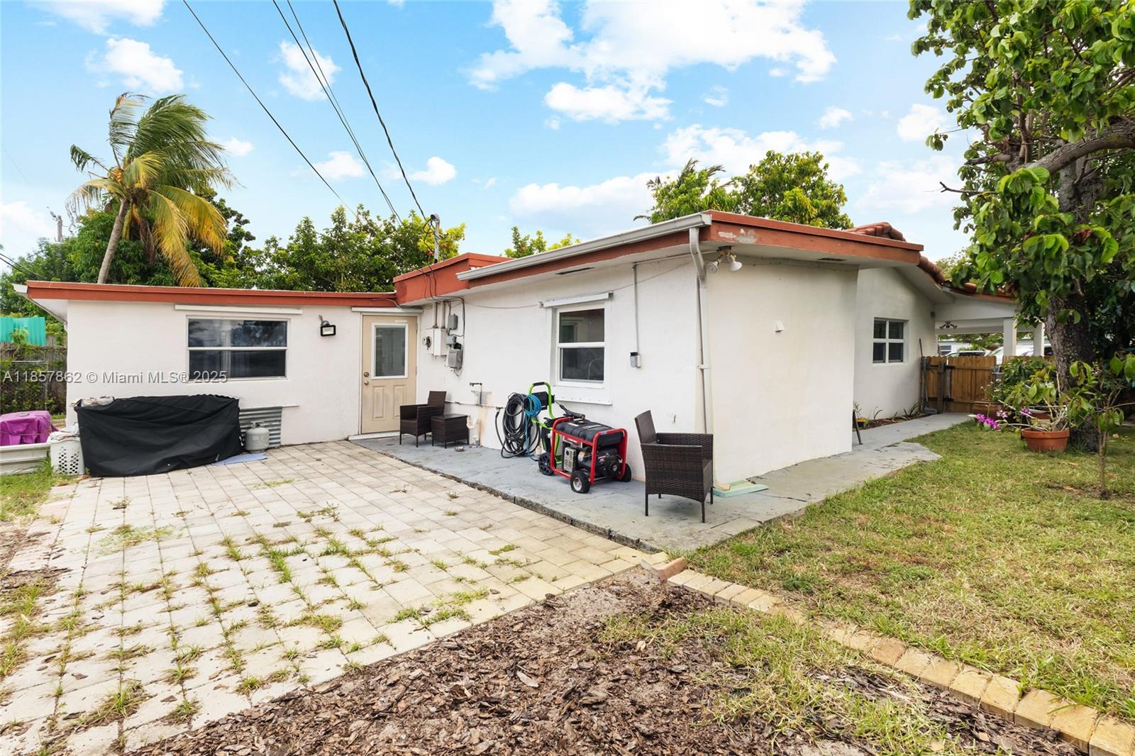 COLLIER ESTATES 3RD ADD - Residential