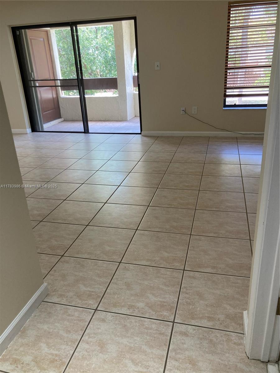 KENLAND BEND SOUTH - Residential Lease