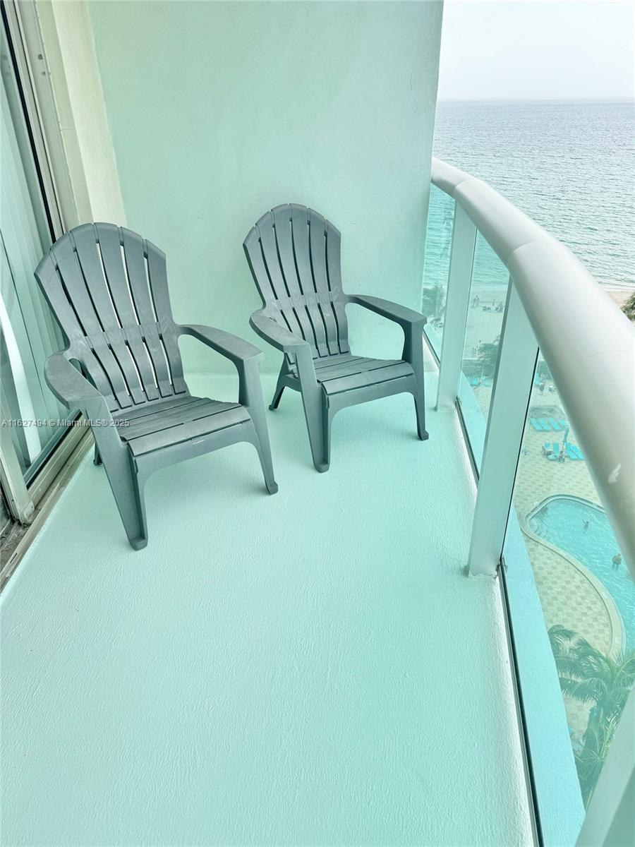 TIDES ON HOLLYWOOD BEACH - Residential Lease