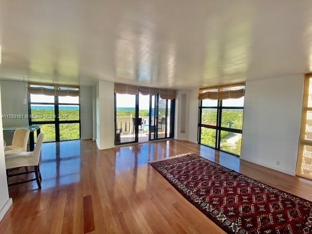 TOWERS OF KEY BISCAYNE CO - Residential Lease