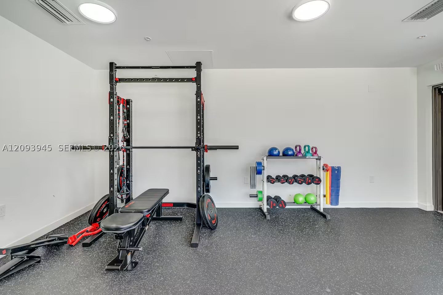 2201 Polk St 308