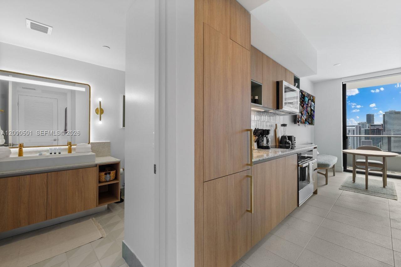 NATIIVO/ GALE RESIDENCES - Residential