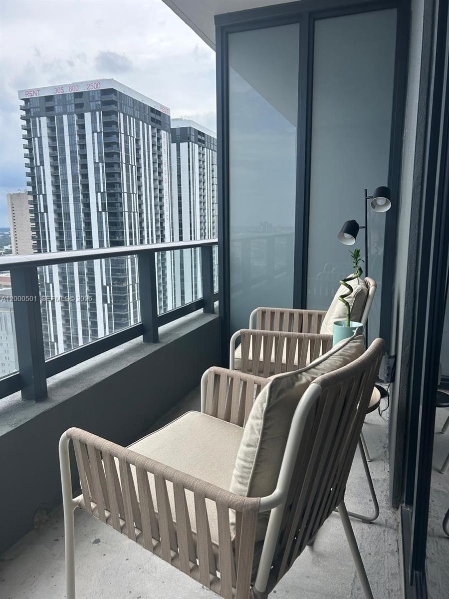 NATIIVO/ GALE RESIDENCES - Residential