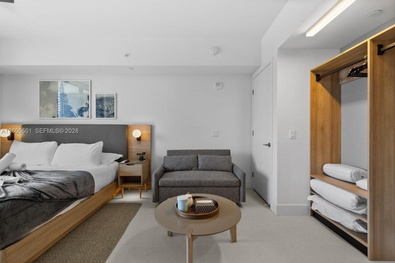 NATIIVO/ GALE RESIDENCES - Residential