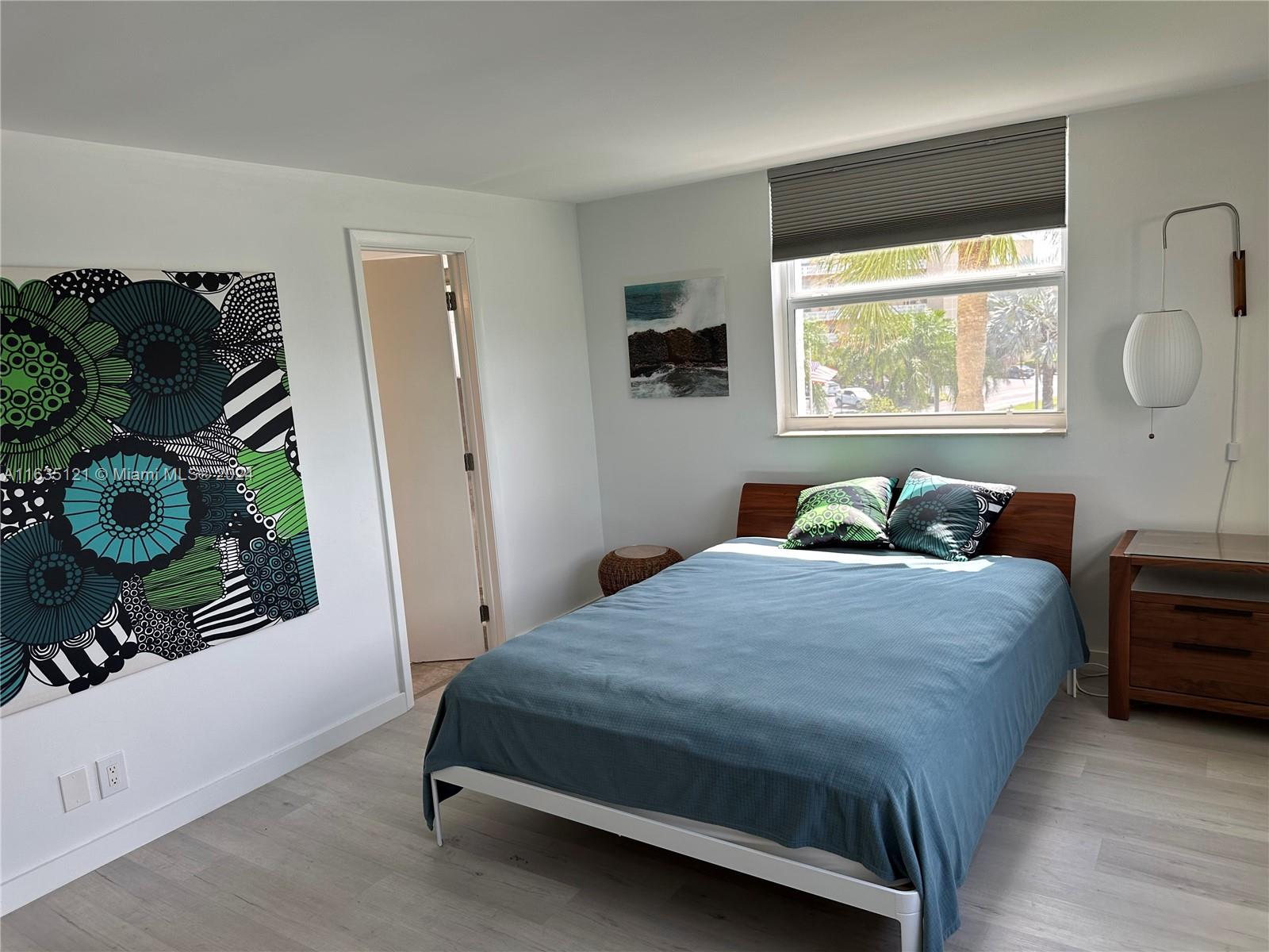 MEADOWBROOK LAKES VIEW CO - Residential
