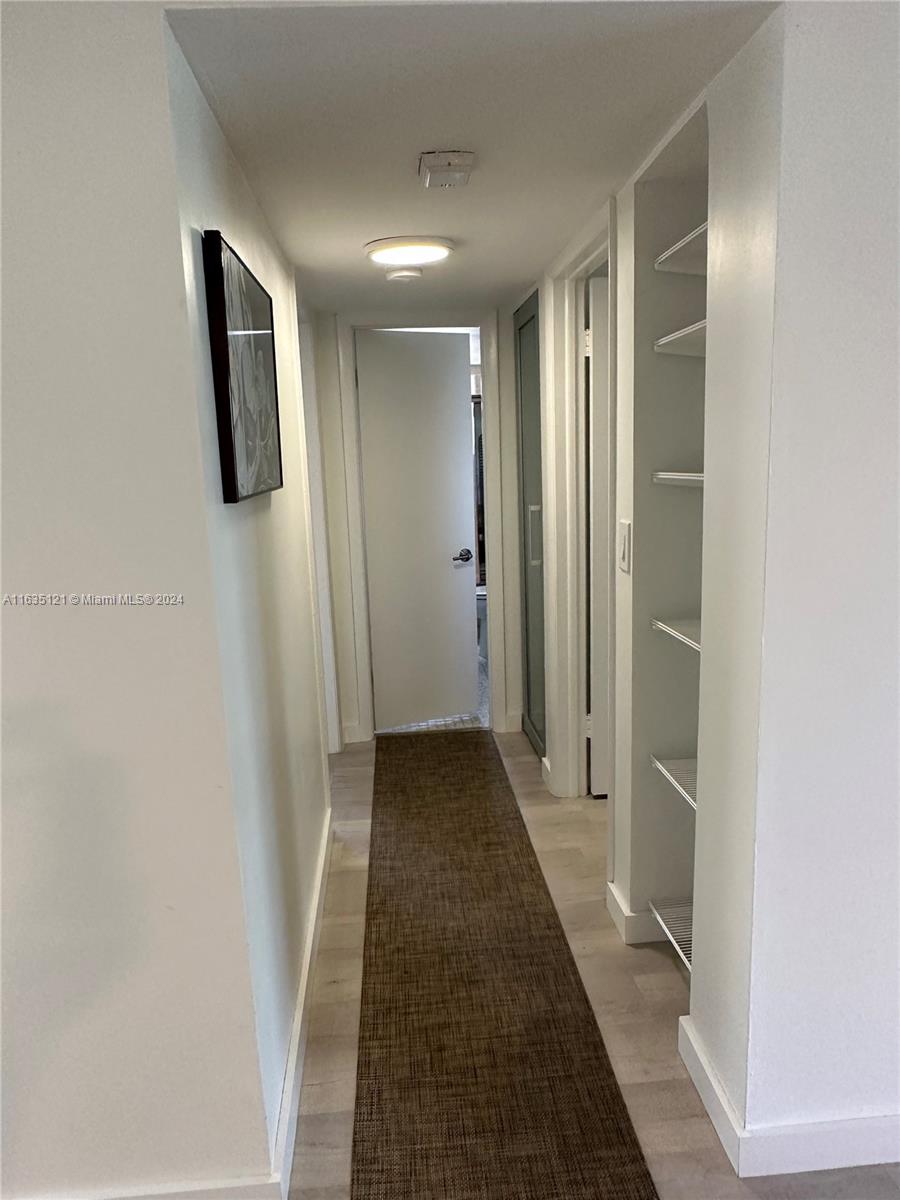 MEADOWBROOK LAKES VIEW CO - Residential
