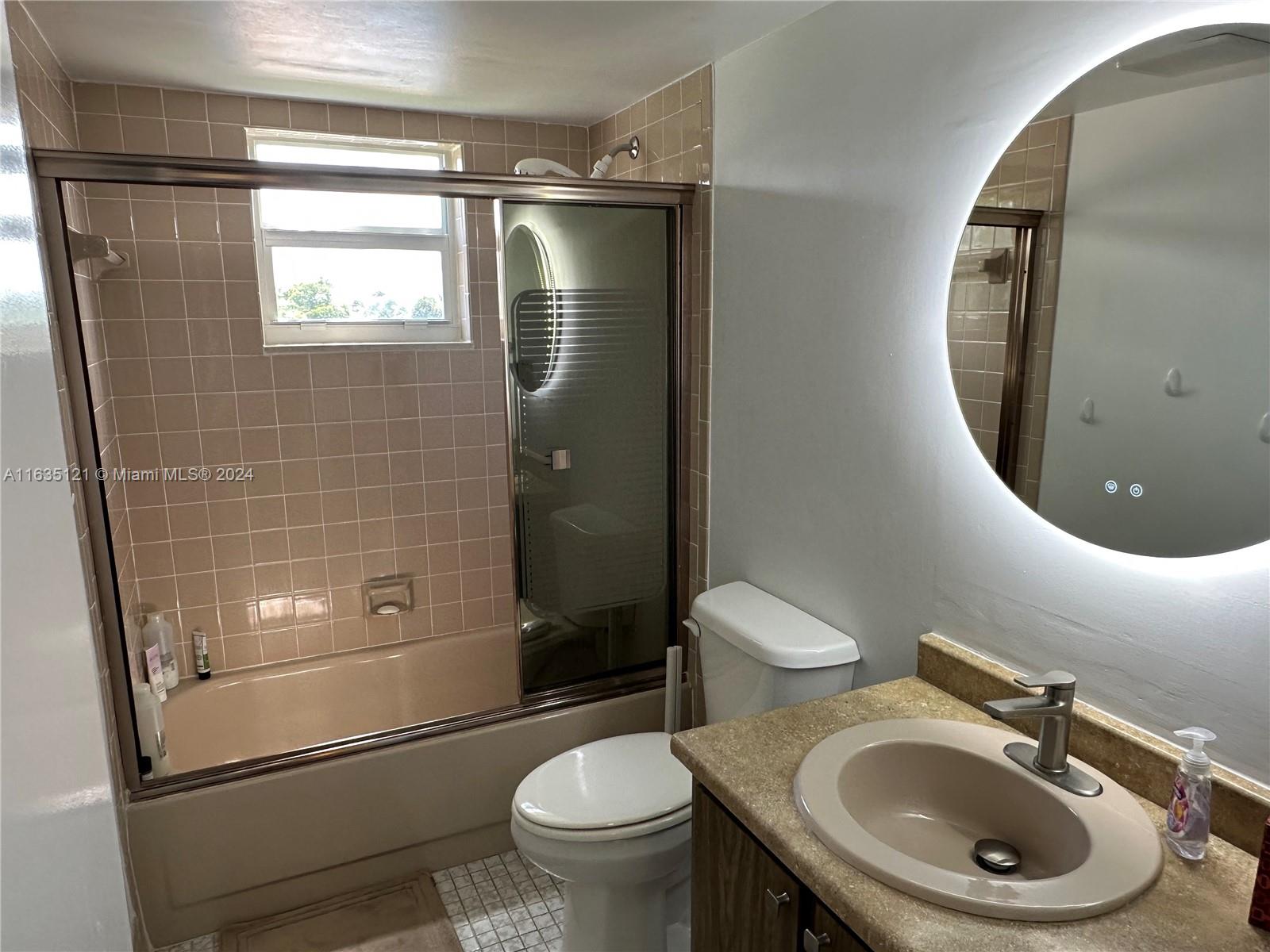MEADOWBROOK LAKES VIEW CO - Residential