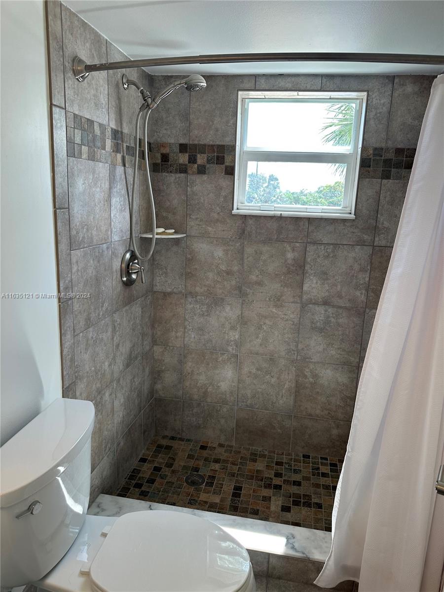 MEADOWBROOK LAKES VIEW CO - Residential