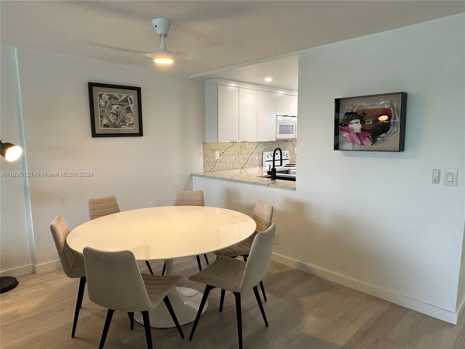 MEADOWBROOK LAKES VIEW CO - Residential